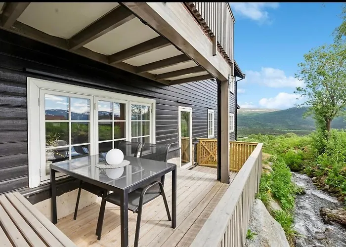 Lägenhet Flott I Stolen For 6 Personer, In, Out Oppdal